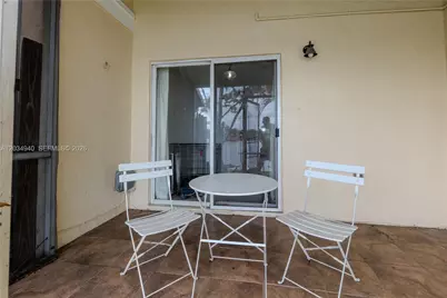 2836 S Edgehill Ln, Cooper City, FL 33026 - Photo 13