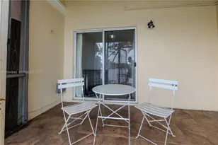 2836 S Edgehill Ln, Cooper City, FL 33026 - Photo 13