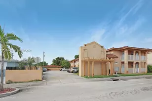 242 E 3rd St, Hialeah, FL 33010 - Photo 15