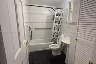 1143 NW 27th St, Miami, FL 33127 - Photo 5