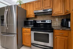 9606 SW 1st Ct, Coral Springs, FL 33071 - Photo 3