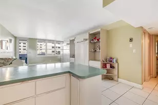 100 Lincoln Rd, Miami Beach, FL 33139 - Photo 13