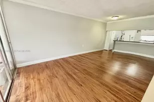1304 NE 191st St, Miami, FL 33179 - Photo 5