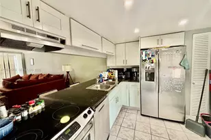 1304 NE 191st St, Miami, FL 33179 - Photo 3