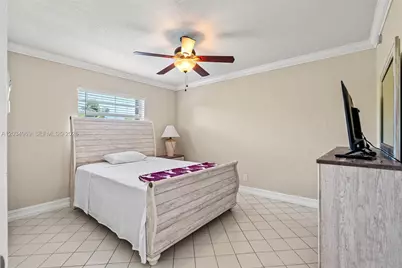 325 SE 11th Ter #308, Dania Beach, FL 33004 - Photo 23