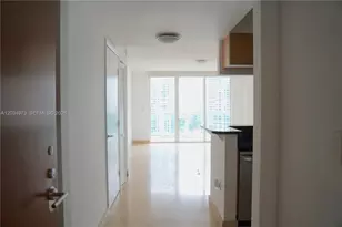 31 SE 5th St, Miami, FL 33131 - Photo 23