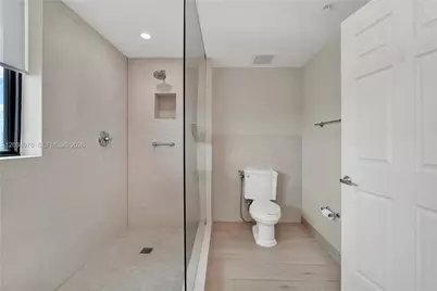 1300 Ponce De Leon Blvd #901, Coral Gables, FL 33134 - Photo 29