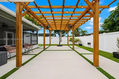8951 NW 21st St, Pembroke Pines, FL 33024 - Photo 41