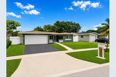 8951 NW 21st St, Pembroke Pines, FL 33024 - Photo 45