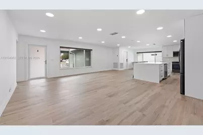 8951 NW 21st St, Pembroke Pines, FL 33024 - Photo 5