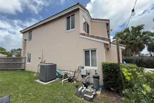 8404 SW 42nd Ct, Davie, FL 33328 - Photo 5