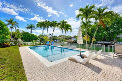 740 Jeronimo Dr, Coral Gables, FL 33146 - Photo 17