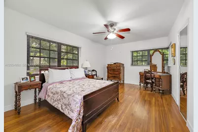 740 Jeronimo Dr, Coral Gables, FL 33146 - Photo 5