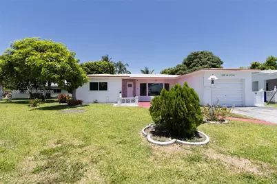 4397 NW 47th Ter, Lauderdale Lakes, FL 33319 - Photo 3