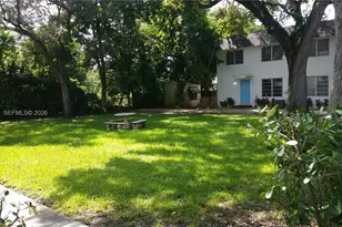 8845 NE 8th Ct, Miami, FL 33138 - Photo 9