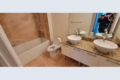 41 SE 5th St #805, Miami, FL 33131 - Photo 7
