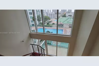 41 SE 5th St #805, Miami, FL 33131 - Photo 5
