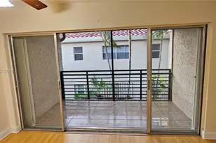 5352 NE 6th Ave, Oakland Park, FL 33334 - Photo 5