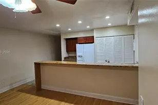 5352 NE 6th Ave, Oakland Park, FL 33334 - Photo 11