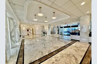5700 Collins Ave #14M, Miami Beach, FL 33140 - Photo 1