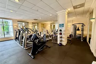 5700 Collins Ave, Miami Beach, FL 33140 - Photo 7