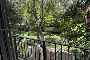 1655 NE 115th St, Miami, FL 33181 - Photo 1