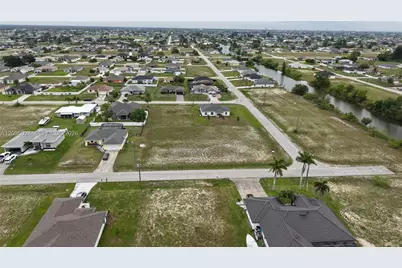 2009 NW 2nd Ave, Cape Coral, FL 33993 - Photo 9