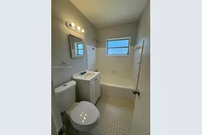 9815 Pan American Dr, Cutler Bay, FL 33189 - Photo 17