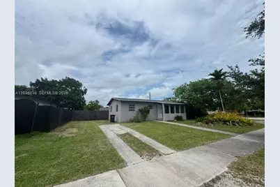 9815 Pan American Dr, Cutler Bay, FL 33189 - Photo 25