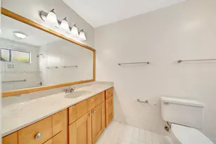 5223 W Gate Lake Rd, Tamarac, FL 33319 - Photo 25
