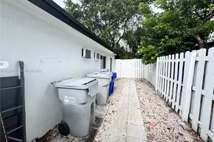 1801 NE 25th Ave, Pompano Beach, FL 33062 - Photo 17
