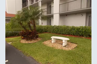 1400 SW 124th Ter #106Q, Pembroke Pines, FL 33027 - Photo 5