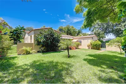 73 NE 110th St, Miami Shores, FL 33161 - Photo 25
