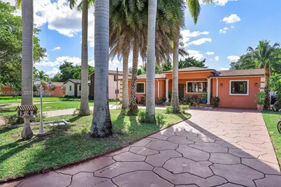 348 NE 118th St, Miami, FL 33161 - Photo 3