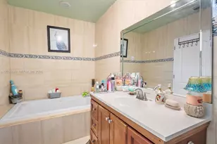 348 NE 118th St, Miami, FL 33161 - Photo 19