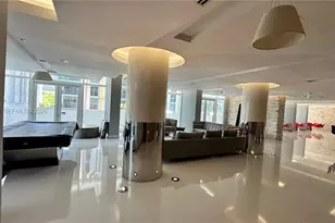41 SE 5th St, Miami, FL 33131 - Photo 25