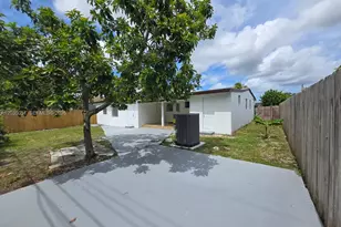 9590 NW 32nd Ct, Miami, FL 33147 - Photo 3