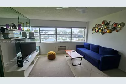 220 Kings Point Dr #105, Sunny Isles Beach, FL 33160 - Photo 3