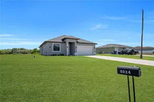 8045 Buttercup Cir, Labelle, FL 33935 - Photo 3