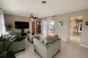 1812 N 45th Ave, Hollywood, FL 33021 - Photo 3