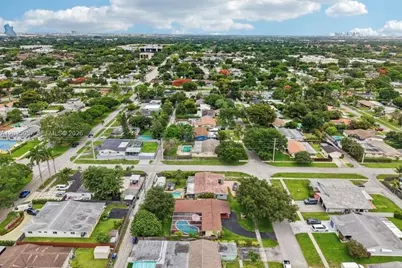 1812 N 45th Ave, Hollywood, FL 33021 - Photo 29
