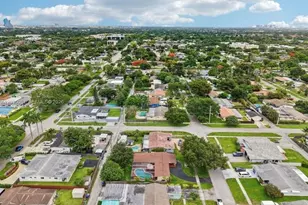 1812 N 45th Ave, Hollywood, FL 33021 - Photo 29