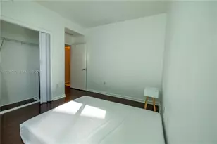 1900 N Bayshore Dr, Miami, FL 33132 - Photo 17