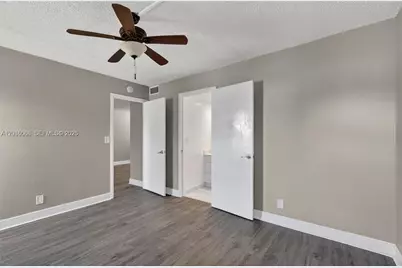 908 Twin Lakes Dr #8-C, Coral Springs, FL 33071 - Photo 11