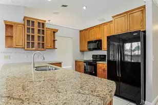 12351 Gingerwood Ln, Wellington, FL 33414 - Photo 9