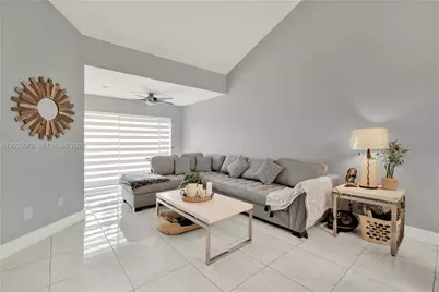 10044 SW 137th Pl #., Miami, FL 33186 - Photo 5