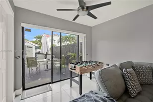 10044 SW 137th Pl, Miami, FL 33186 - Photo 11