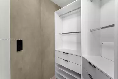 68 SE 6th St #2612, Miami, FL 33131 - Photo 27