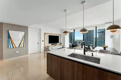 68 SE 6th St #2612, Miami, FL 33131 - Photo 3
