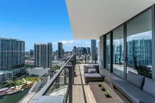 68 SE 6th St, Miami, FL 33131 - Photo 33